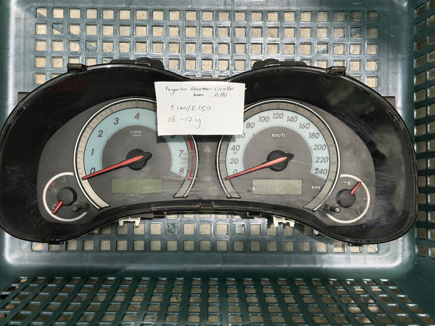 Meter cluster Toyota Corolla Altis E140/E150 2006–2012